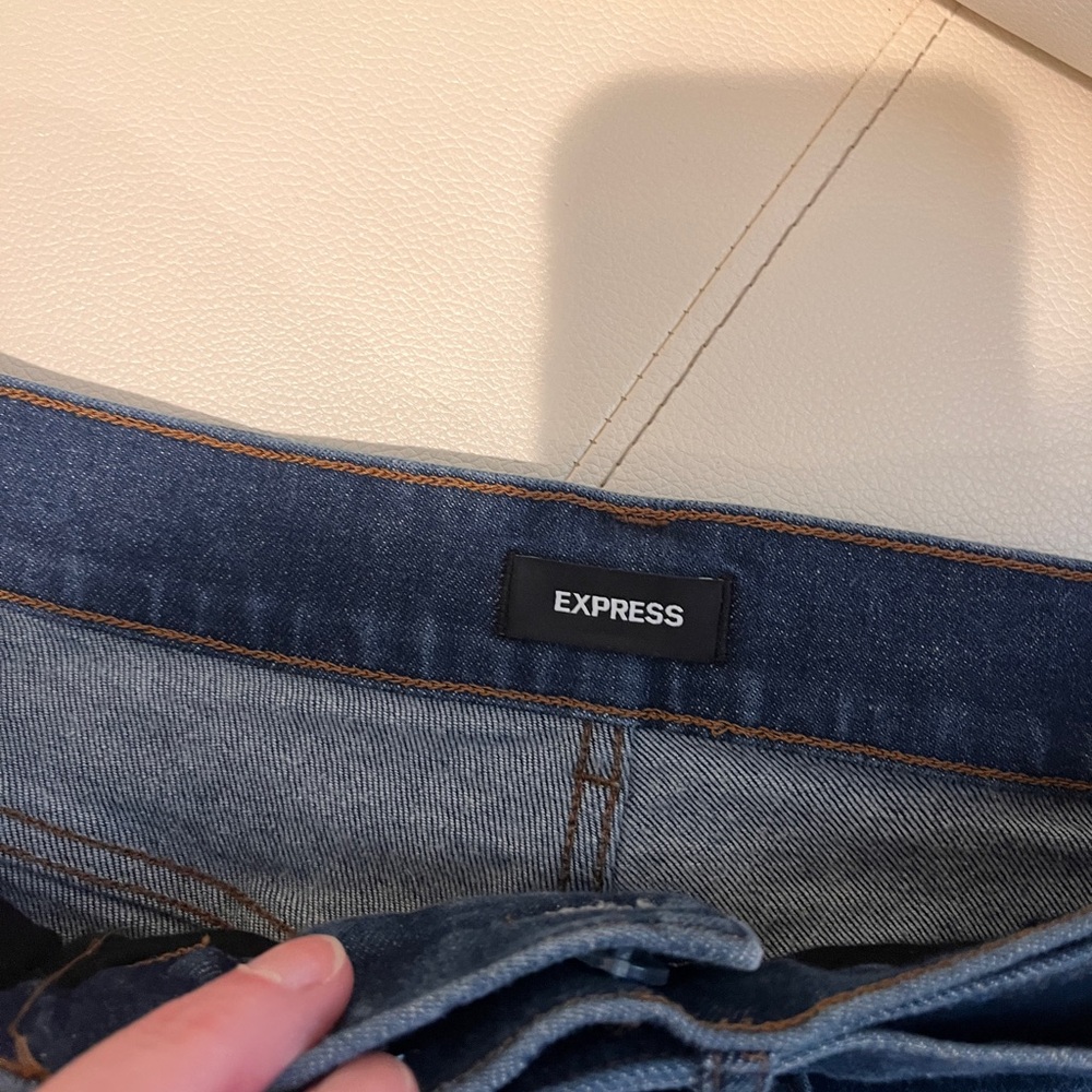 Express Women's Flare Jeans in Dark Blue Denim - Picture 2 of 7
